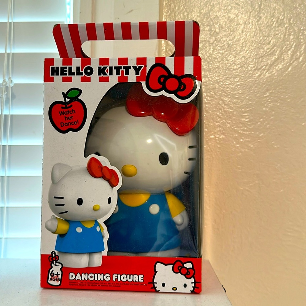 Hello Kitty Dancing Figurine